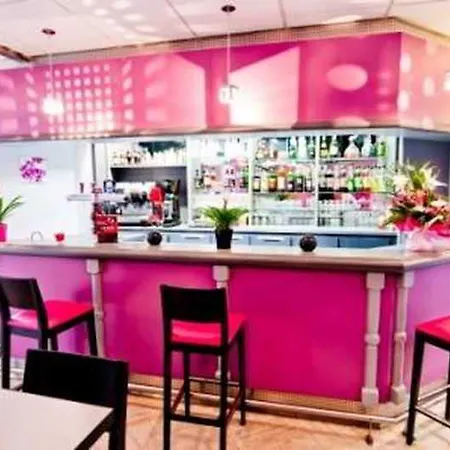 Hotel The Originals City, Eclipse, Lyon Est