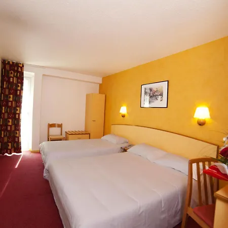 Hotel The Originals City, Eclipse, Lyon Est Décines-Charpieu